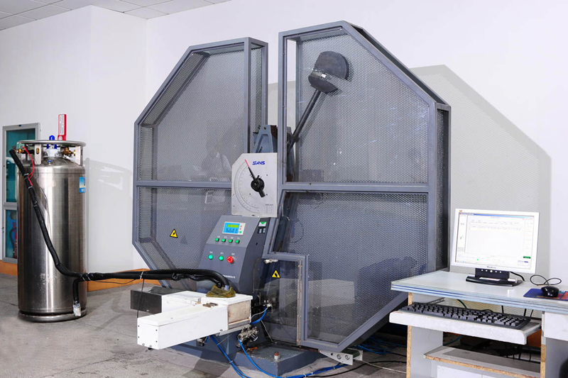 MÁQUINA DE TESTE DE IMPACTO