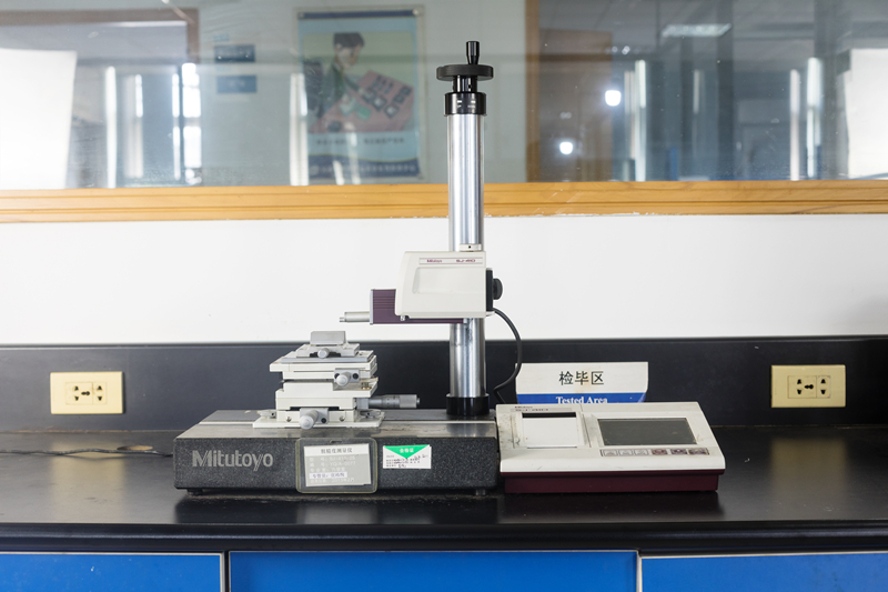 INSTRUMENTO DE MEDIÇÃO DE RUGOSIDADE DE SUPERFÍCIE